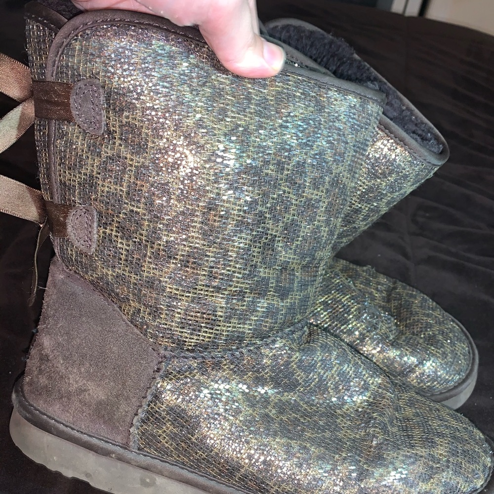 Cheetah bow ugg boots size 8